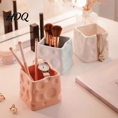 Large Opening Cheese Holder Ceramic Pen Holder Capacity Storage Jar Cute Desk Organizer Container for Stationery Makeup Brushes Small Items Bedroom
