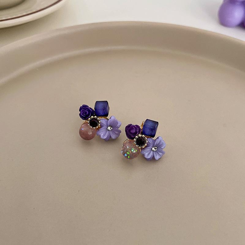

Silver needle diamond butterfly water drop earrings niche light luxury new stud earrings fashion personality high sense earrings women