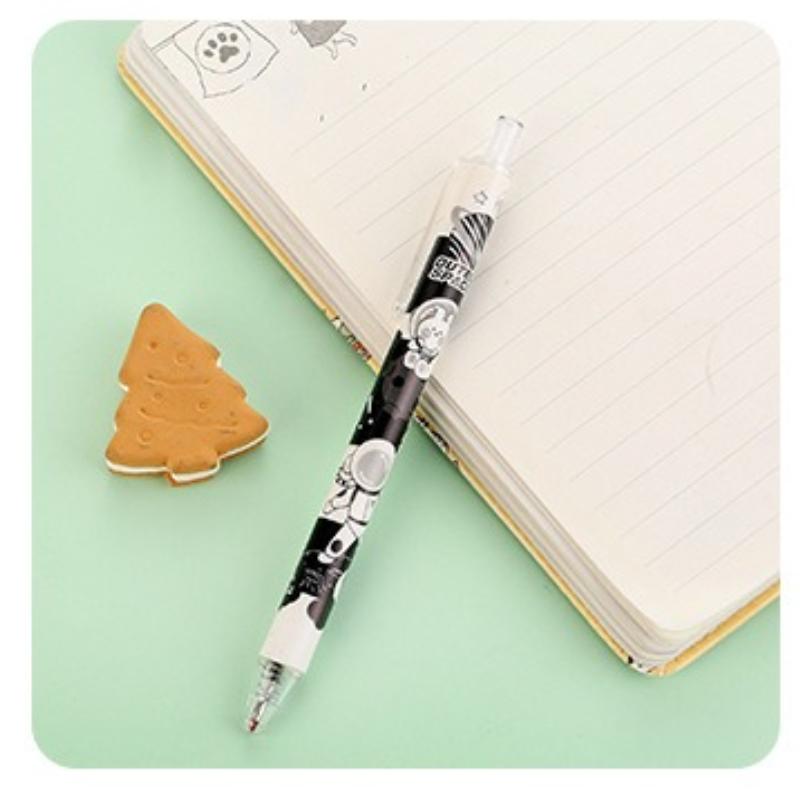 1Pc Black and White Astronaut Pen for School & Office | Smooth Writing & Quick-Drying Back To School Gifts During The Back To School Season Suitable