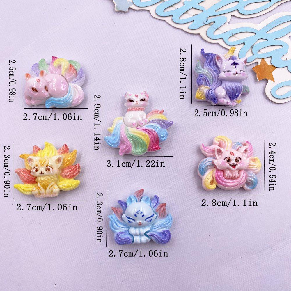 8KS Pryskyřice Roztomilá Barevná Kreslená Figurka Sedmiocasé Lišky Flatback Kámen Zvířata Scrapbook DIY Šperky Dekor Řemeslné Doplňky