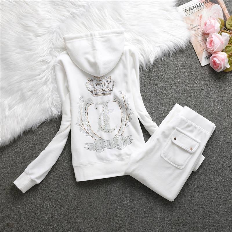 Luxurious Women's Velvet Hooded Two-Piece Sportswear Set - Loose Leg, Hot Drill. Perfect for Spring & Autumn.