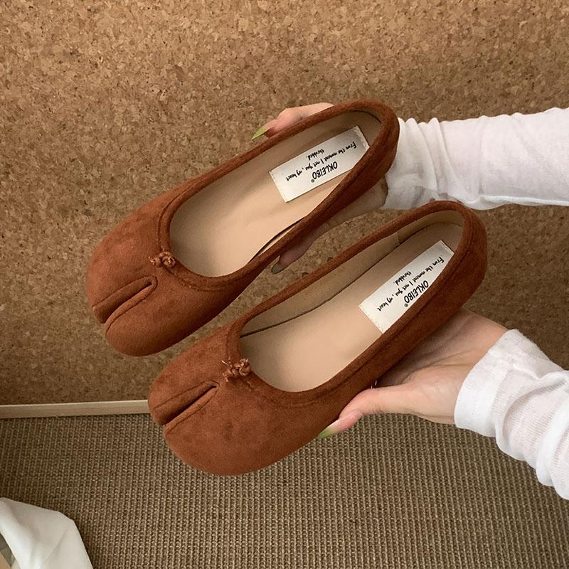 Fashion Fashion Flock Footwear Shallow Ballet Flats Slip On Shoes For Women New In Summer Spring Female Strange Toe Ladies Flats Shoes