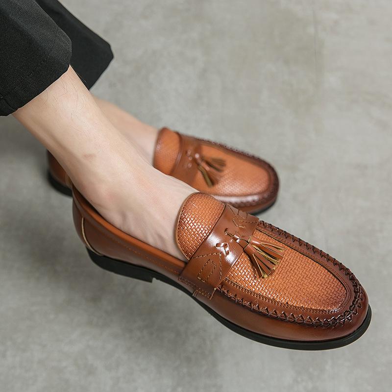 Dress Leather Shoes Large Size New Casual Fashion Men's Foot Loafers One Pedal Tassel New Leather Shoes