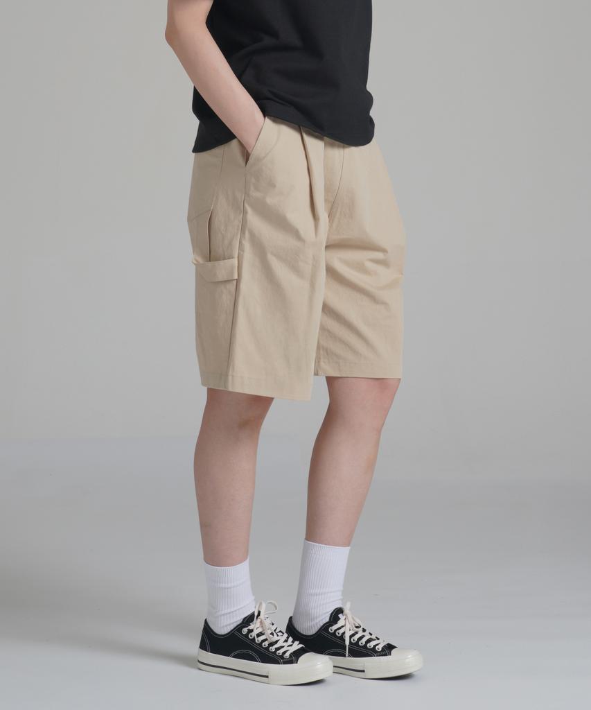 Noming Chino Single-Pleat Strap Wide Bermuda Shorts - Beige