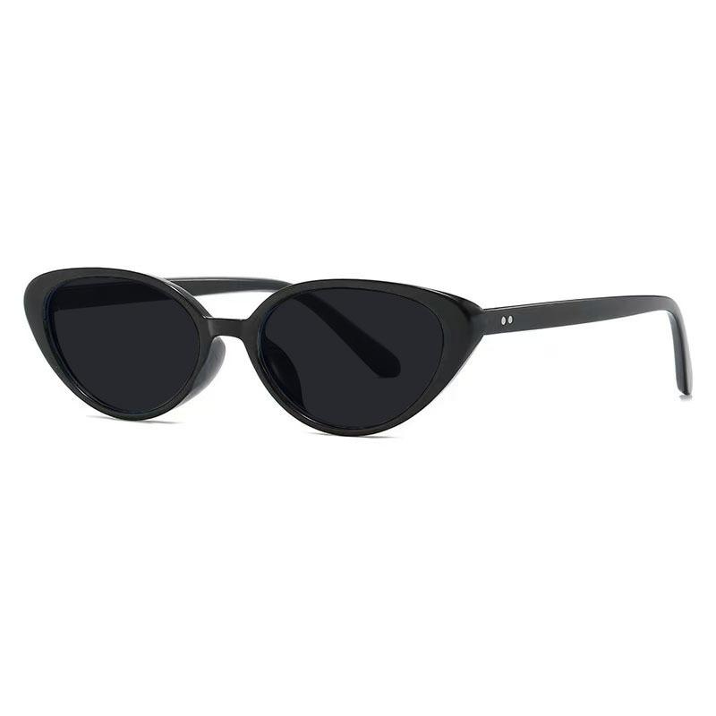 Sophisticated Women's Fashion Cat-eye Myopia Glasses with American Retro Style and Ladylike Look Sunglasses Street Photography