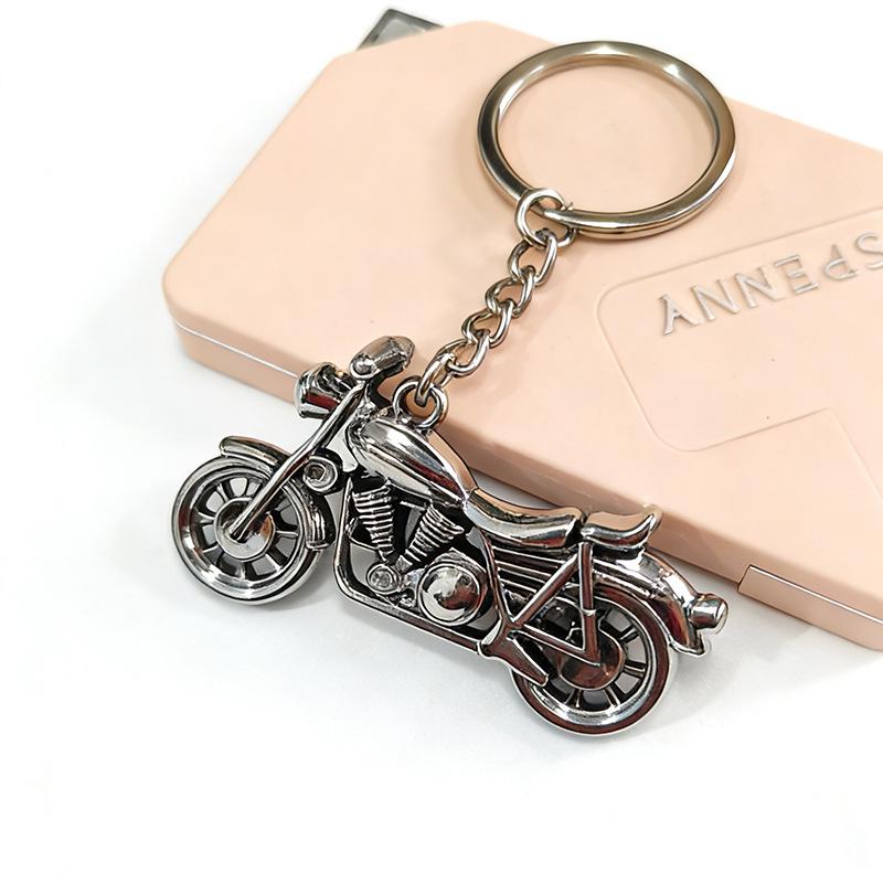 Retro Trend Hip Hop Motorcycle Keychain Pendant - Street Punk Metal Ornament