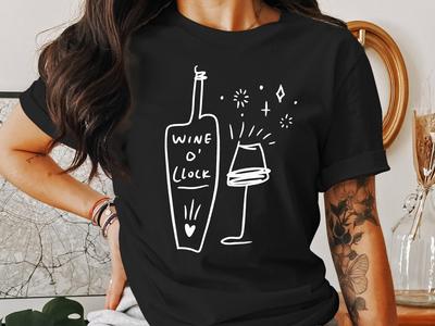 Wine O'Clock T-Shirt - Verspieltes Rotwein-Glas Trendiges Lustiges Grafik-T-Shirt
