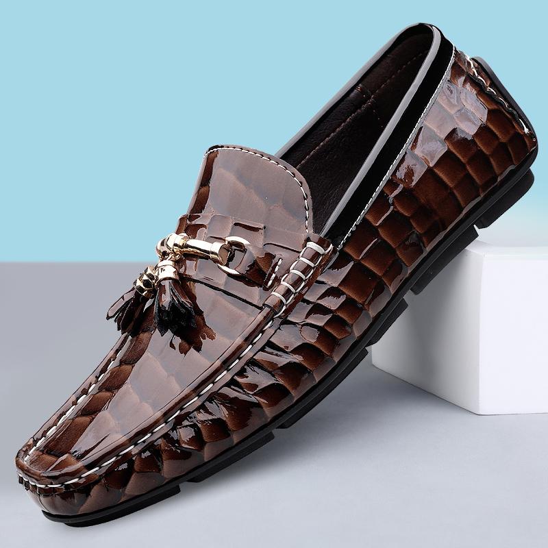 Neue Herren Business-Schuhe aus echtem Leder Urlaubs-Freizeit-Loafer für Büro, Reisen, Fahrerschuhe Mann Außensohle Formelle flache Schuhe