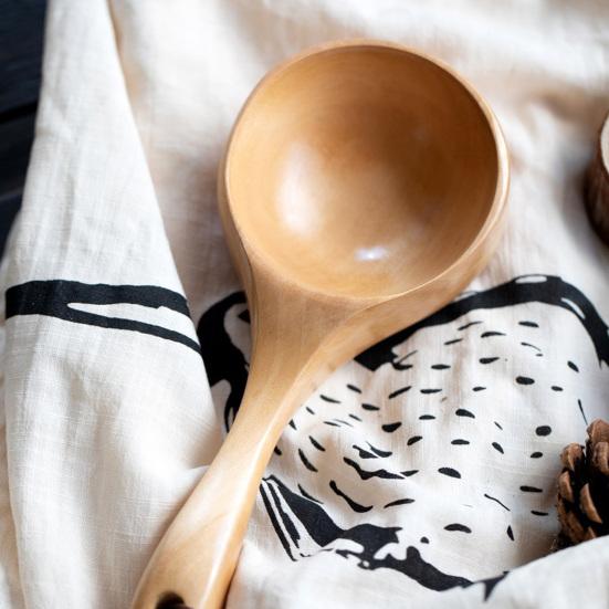 Träslev i japansk stil med långt handtag Trä Slät textur Skopa Slev för hotell