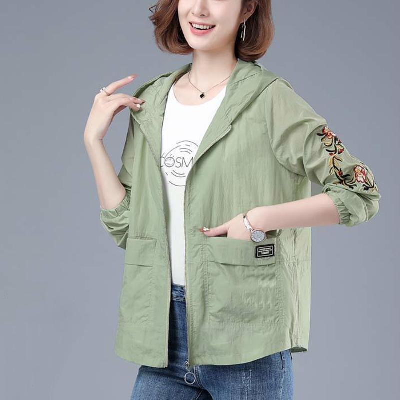 UV-beskyttende solkremfrakk for kvinner Kort hette tynn jakke Matchende løse solkremklær Retro etnisk stil Broderidesign Sommer