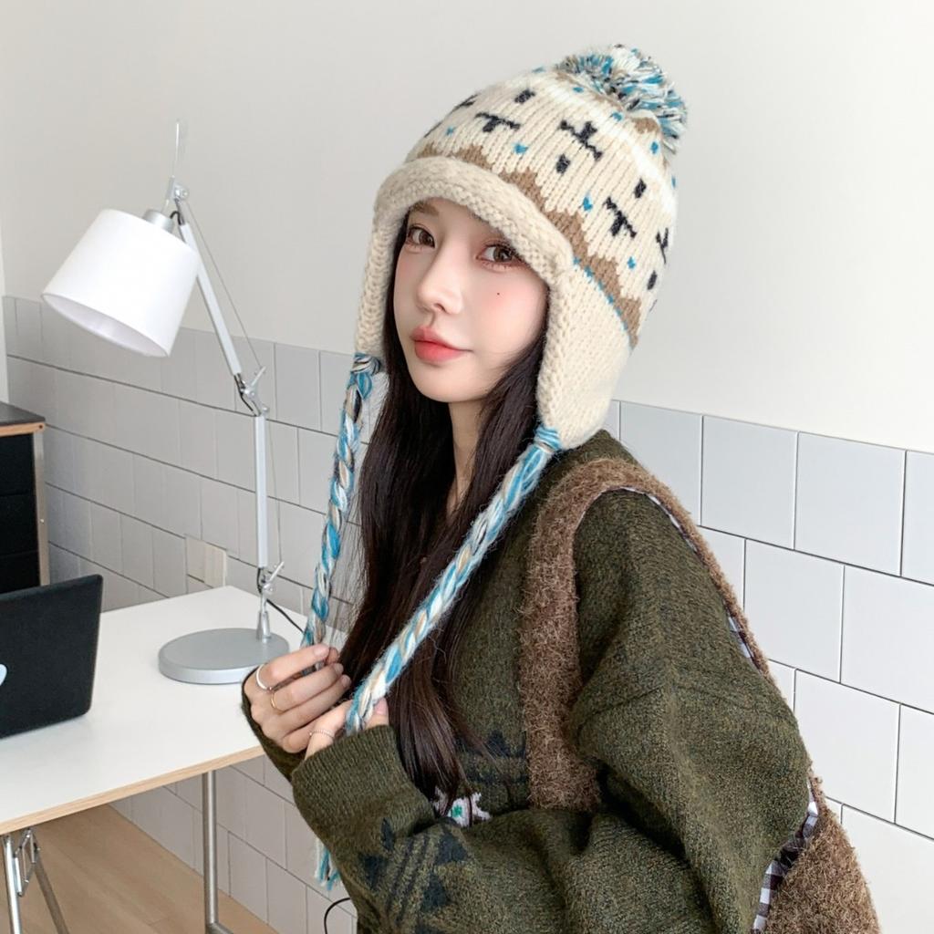 Ethnic Style Contrasting Color Pullover Wool Hat Women'S Winter Warm Ear Protection Knitted Hat Cold Bag Head Lei Feng Hat