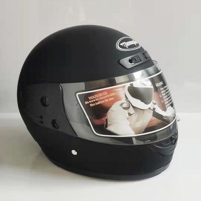Chrániče – Motocyklové přilby