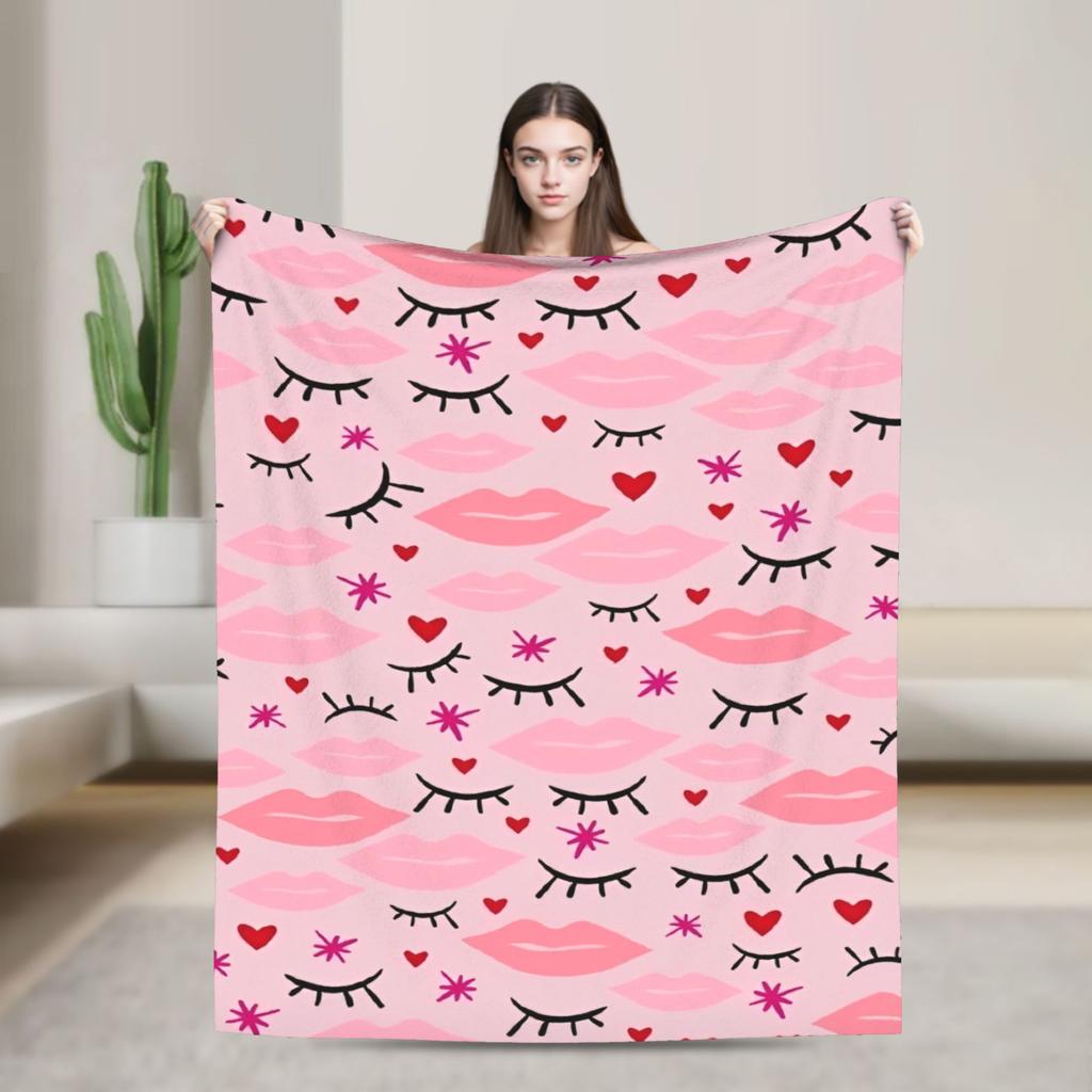 Beauty Eyelash Blanket Cartoon Fuzzy Vintage Warm Throw Blankets for Home Restaurant Decoration
