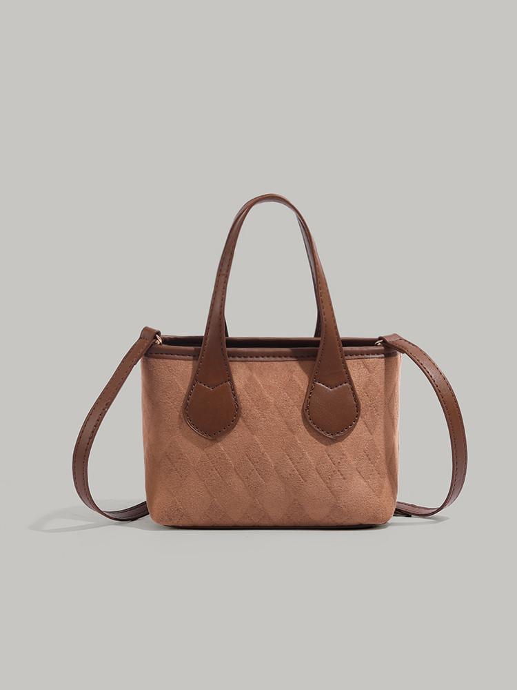 

Retro portable small square bag women s 2025 new niche high-end texture matte shoulder bag versatile messenger bag коричневый