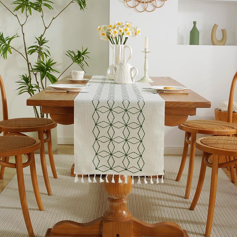 רקמה נורדית צמח ראנר שולחן עלים ירוקים ציצלת מחצלת שולחן תה ראנר שולחן כותנה פשתן עיצוב בית מפת שולחן לפינת אוכל