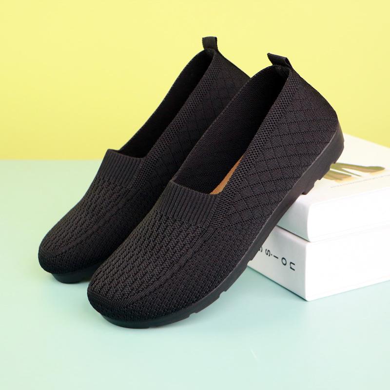 Women's Non-Slip Soft Sole Slip-On Beijing Cloth Shoes - Breathable Mesh, Casual Comfort