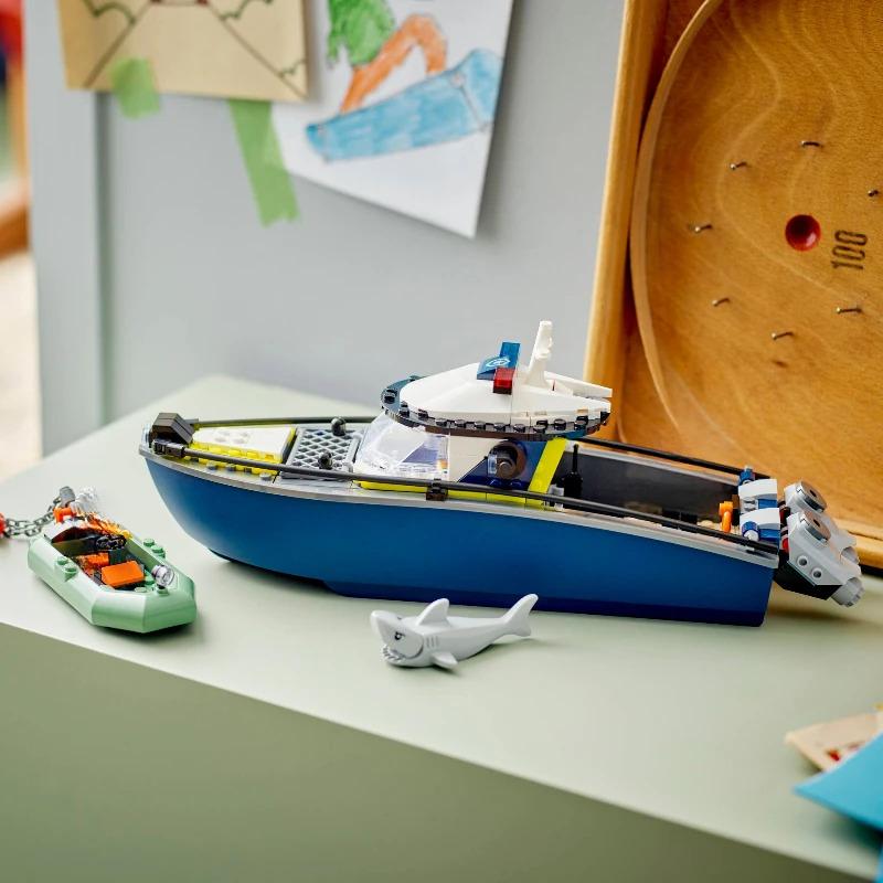 Compatible Brick Sets City Series 60456 Police Boat Building Blocks Police patrol boat chase Floating Sea Children's Toys Gifts