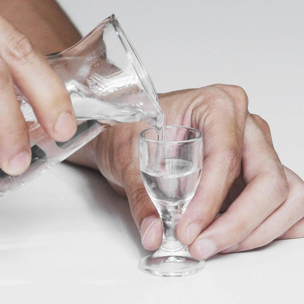 Conjunto de 6 Copos de Shot Mini de 10ml para Saquê, Licor Chinês, Aguardente, Baijiu, Copo de Saquê, Cristalino, Álcool, Haste, Copos, Atacado, Presente