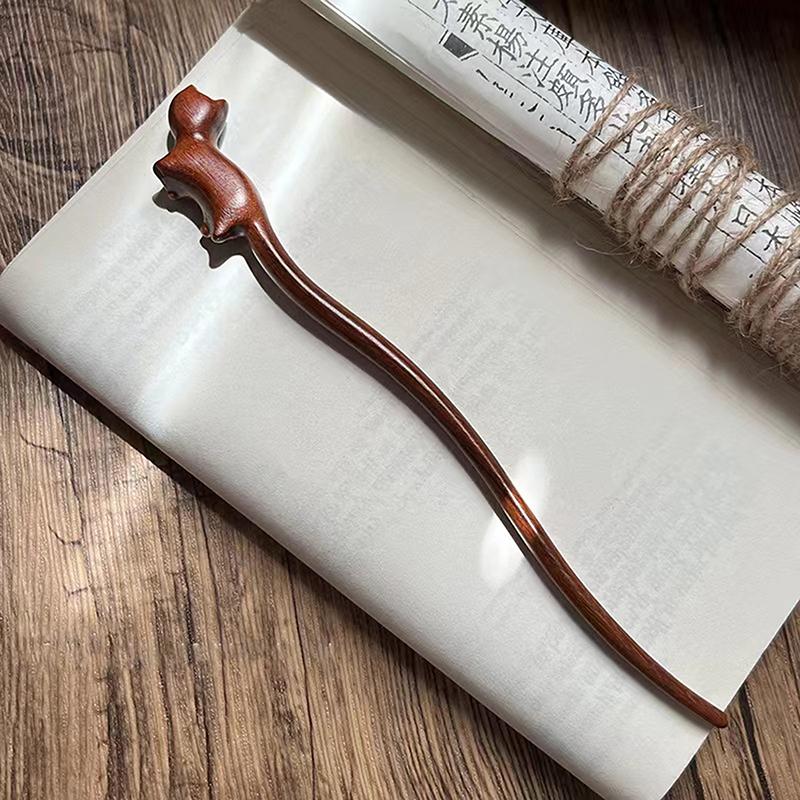 Chińskie sandałowe patyczki do włosów widelce styl retro ręcznie rzeźbione spinki do włosów kwiat zwierzę wzory styl pałeczek kobiety