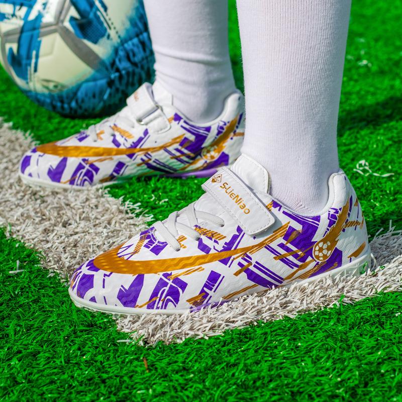 Hot Sale Cheap Pink Women Football Shoes Non-slip Outdoor Turf Soccer Shoes For Children Low Hook and Loop Kid Futsal Sneakers