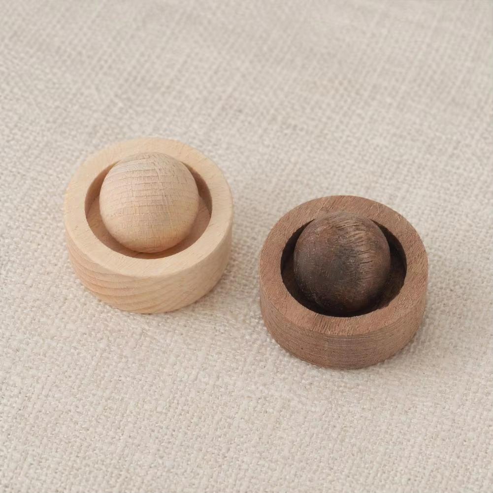 Wood Essential Oil Diffuser Mini Sphere Shaped Wooden Aromatherapy Diffuser Small Round Oil Diffuser for Home Office Car Inter Air Fresheners 2