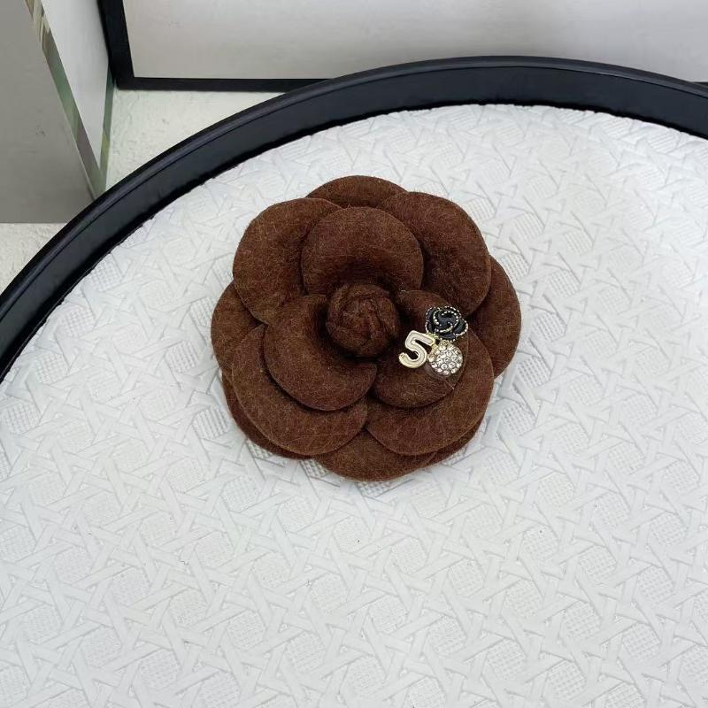 Fashion Elegant Fabric Camellia Brooches Lapel Pins For Women Shirt Clothing Badges Accessories