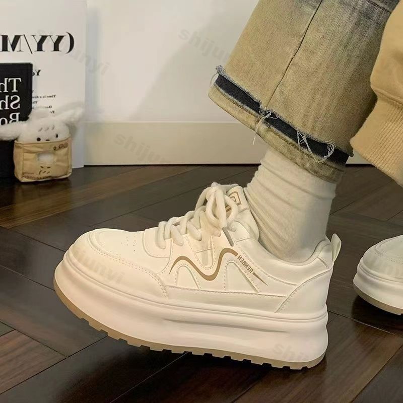 2026 new spring autumn women's casual shoes Height increase non slip platforms sneakers comfortable cross tied vulcanized shoes