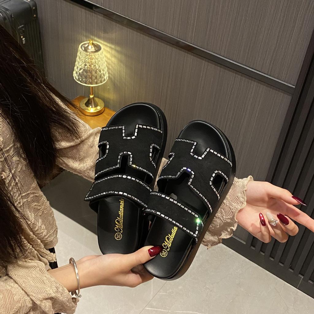 Cool Slippers Women's New Summer Wear In 2025 Fashionable Versatile Rhinestones Heightened Thick Bottom One-word Drag Non-slip and Wear-resistant