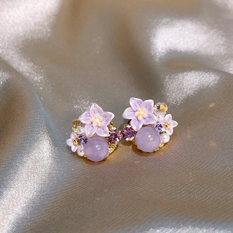 

2025 Роскошные серьги-пусеты в виде фиолетовых цветов с микропаве для пляжного отпускного стиля