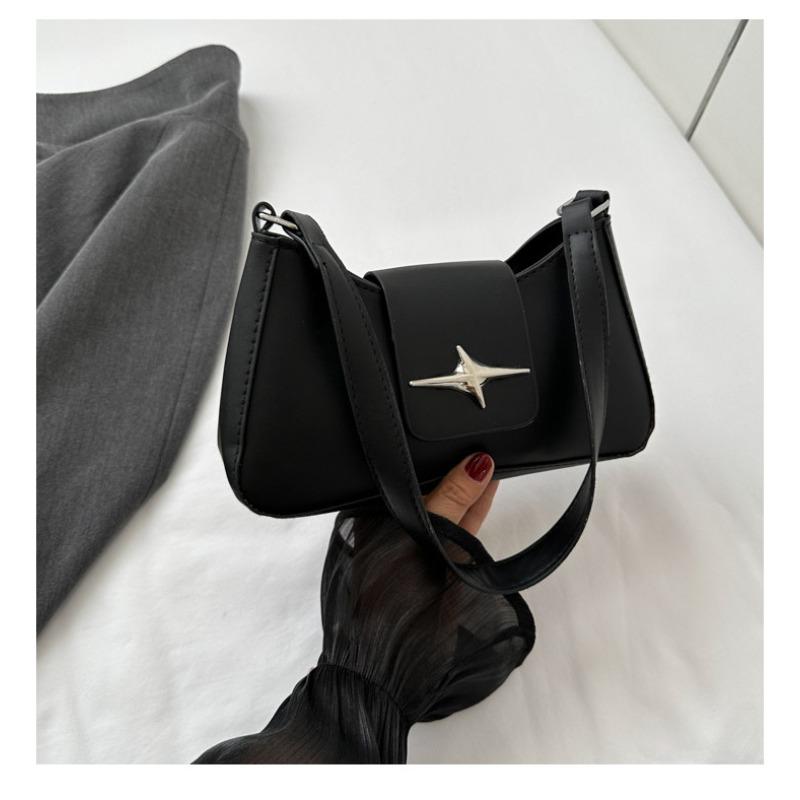 

Summer new textured underarm baguette bag women s bag niche design trendy lock single shoulder oblique span bag чорний