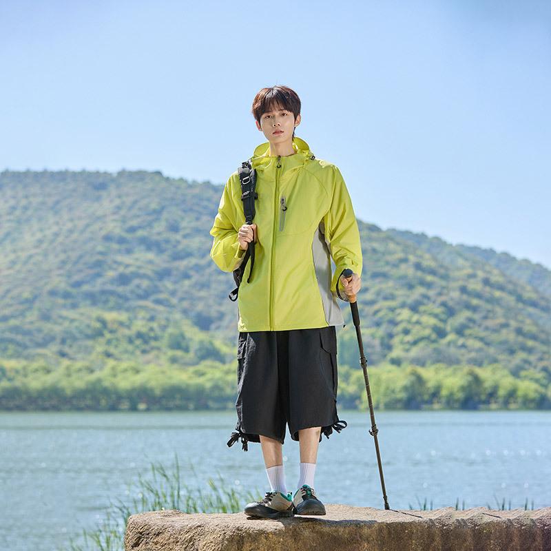 1011 New Outdoor UPF10 Ice Silk Sunscreen Clothing Men's Summer Cool Jacket Loose and Comfortable Mountaineering Sunscreen Clothing
