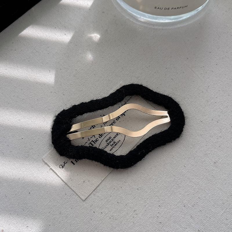 2024 Trendy Wool Hairpins: Cute Cloud Bangs Clips for Girls