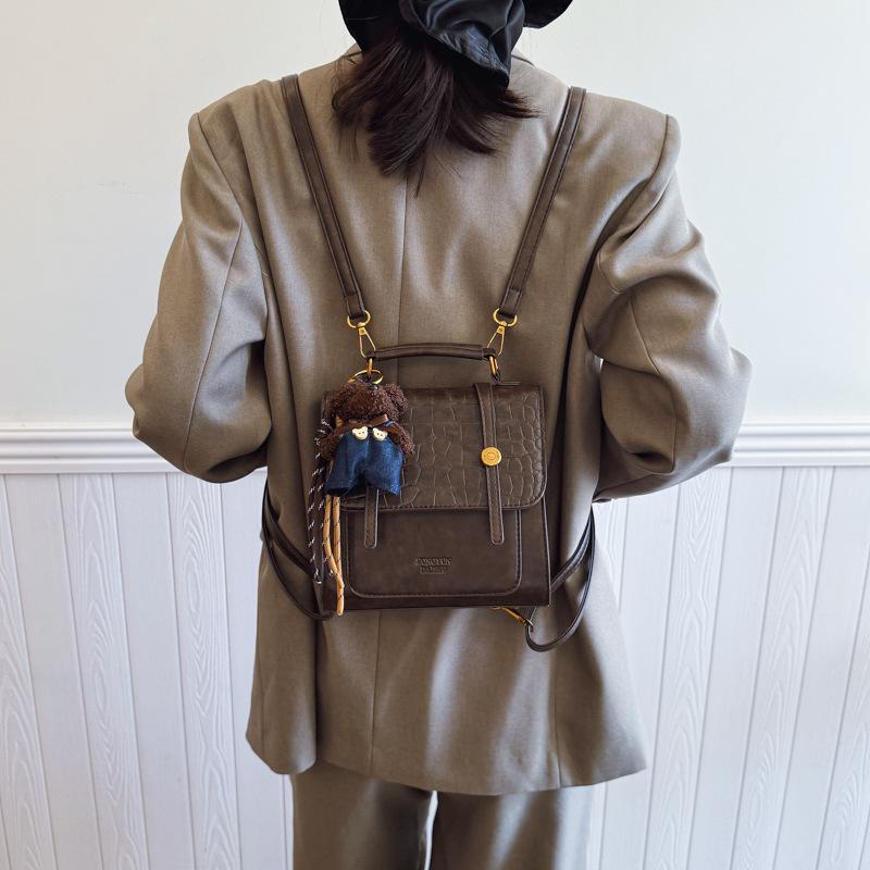 Carry a Simple Messenger Bag, Hand Niche Fashion New Casual Shoulder Winter Bag Feeling 100 Small Square Bags