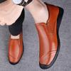 Luxury Brand Men Classic Style Comfortable Slip On Casual Shoes for Outdoor Men Non Slip Breathable Casual Sports Shoes