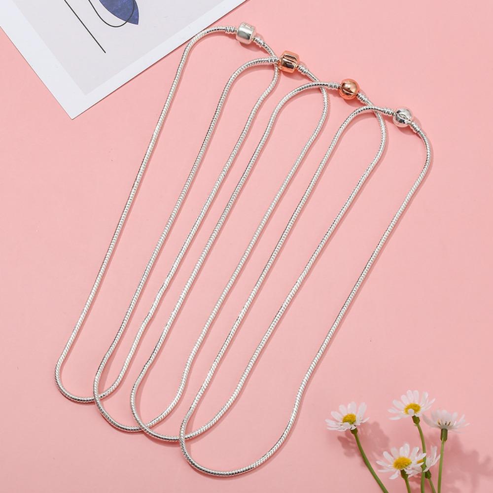 45cm Threaded Snake Chain Necklace Trendy Elegant Design for Ladies Fashion Accessory