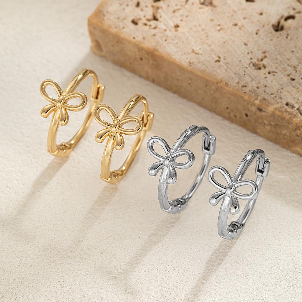 1 Pair of Personalized and Versatile Hollow Bow Copper Ear Buckles with Circular Women's Earrings
