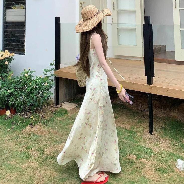 Sexy Wind Floral V-neck Dress Women's Summer Waist Pinch To Cover the Meat and Show Thinness Design Suspender Fishtail Dress