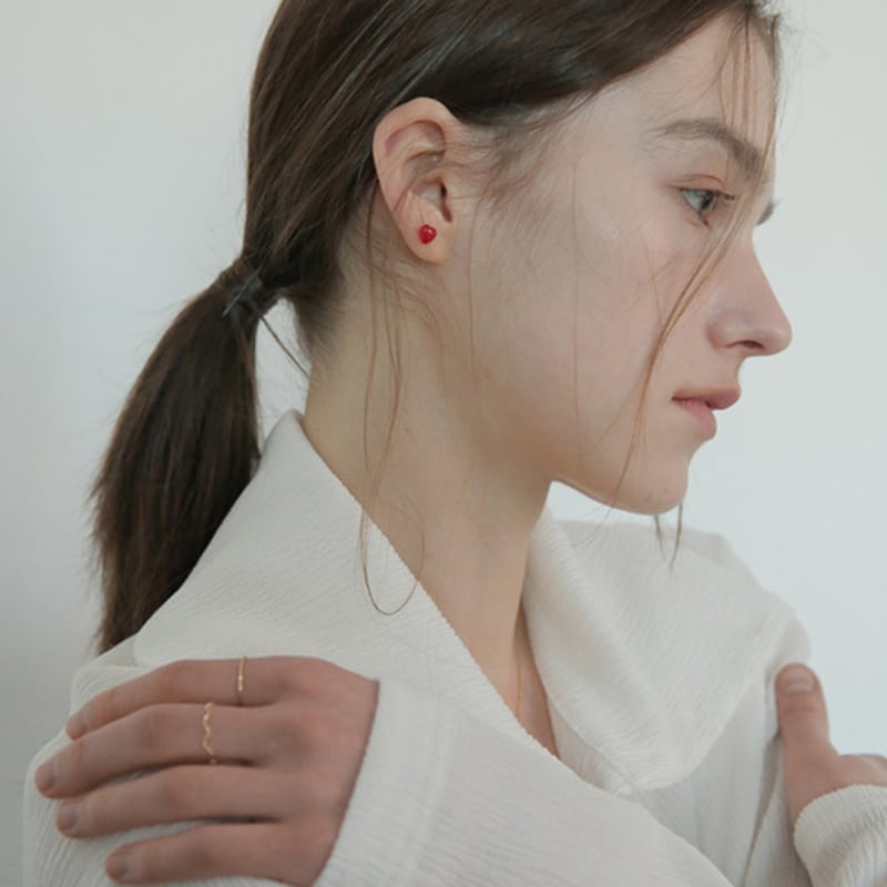 Modernlike 14k Gold Red Quartz Crystal Heart Earrings