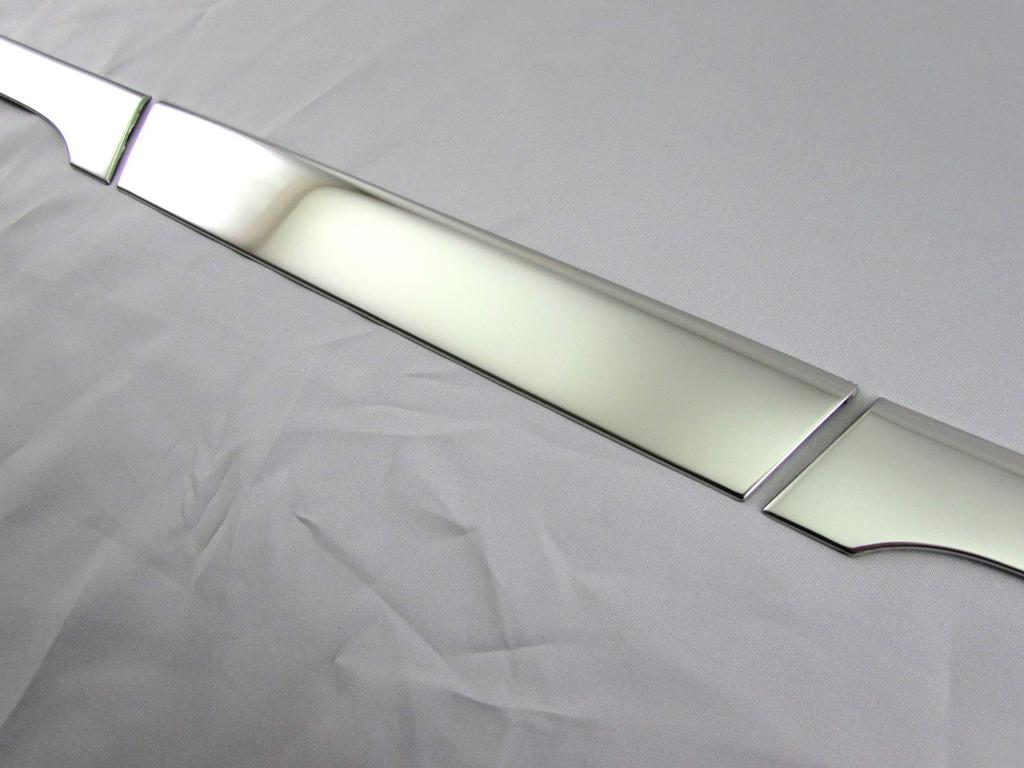 BRIGHTZ Giga Stainless Steel Plated Front Bumper Molding 3PC Front Grille Molding Lower Grille Molding Isuzu Isuzu GIGA 31588 2015~ Ultra-mirror