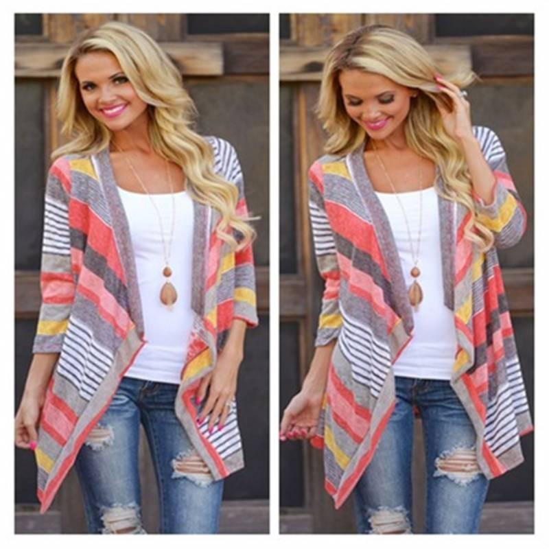 Elegante Cardigan Asimmetrico a Righe con Maniche a Tre Quarti per la Moda Autunnale