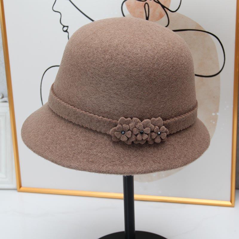 Herbst und Winter mitteljunge Mutter Woll-Topfhut Retro Blumen-Dekorations-Topfhut alte Dame Outdoor warmer Eimerhut Frau