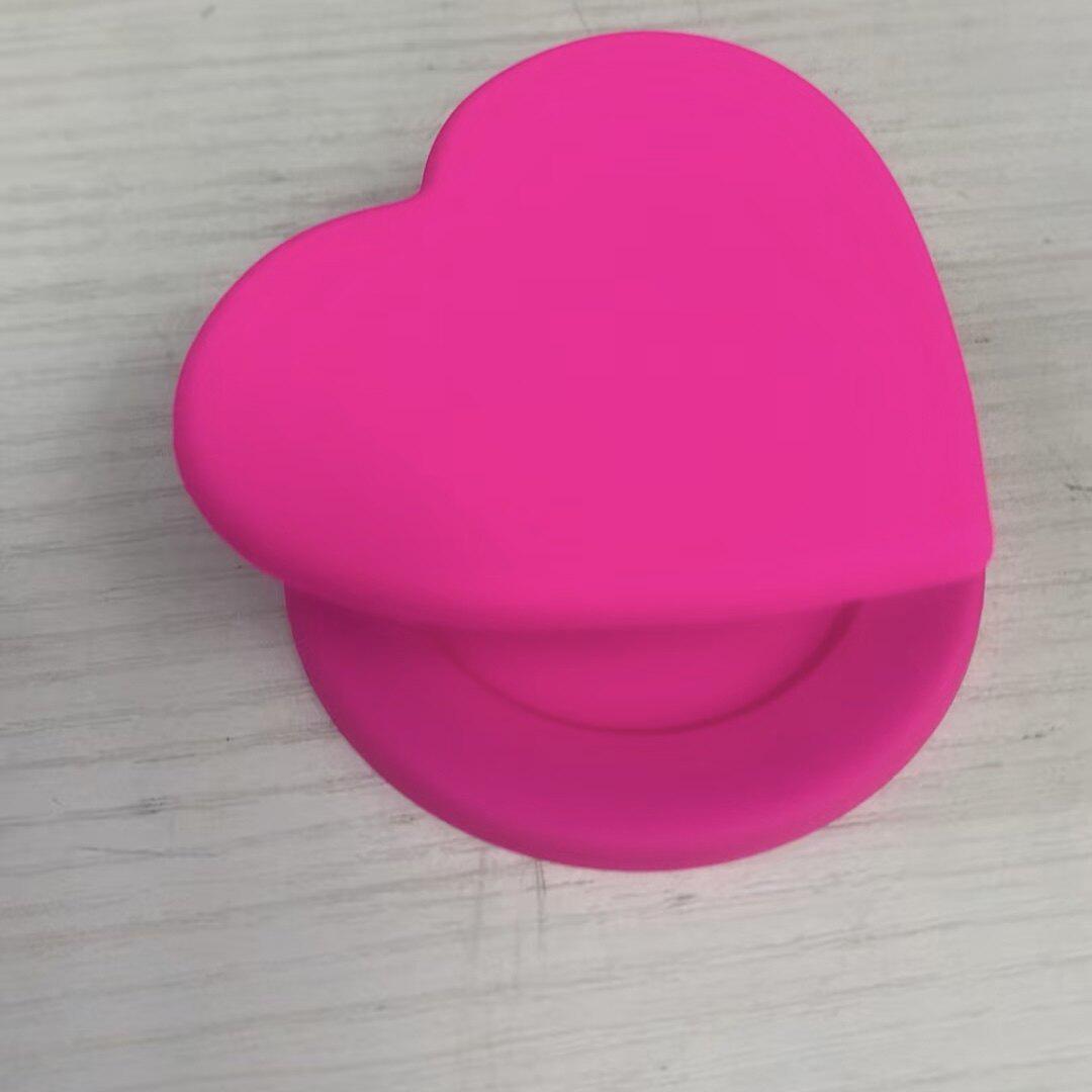 INS Creative Liquid Heart: Trendy, Foldable, Magsafe-Compatible Magnetic Phone Holder