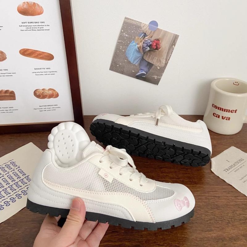 Niche German shoes women's shoes autumn new lightweight little white shoes casual board shoes women