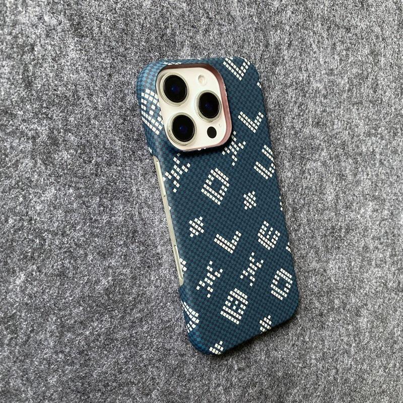 Applicable To iPhone17promax Carbon Fiber Pattern Mobile Phone Case Half Pack Magnetic Suction Apple 15 Ultra-thin PC Anti-drop Sheath