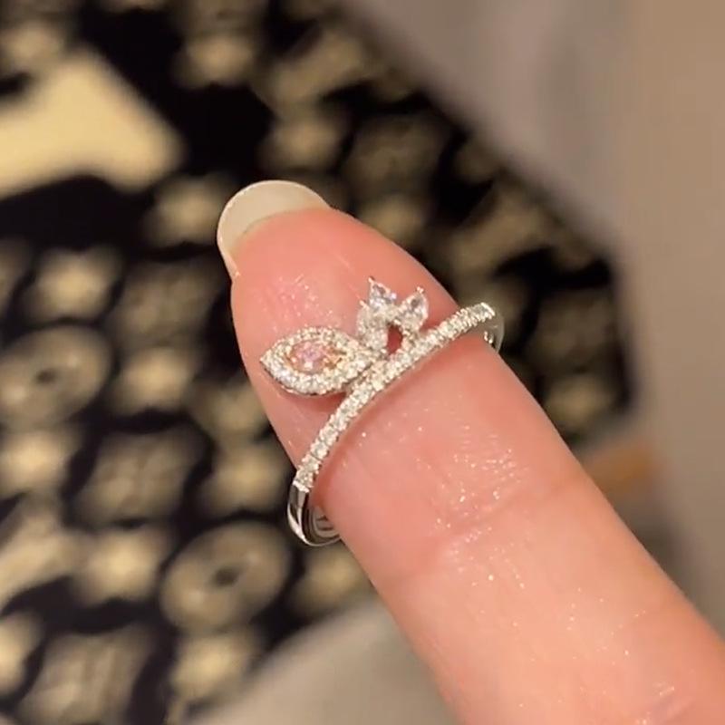 Elegant & Versatile Women's Sparkly Diamond Ring - Sweet, Cool, and Fashionable