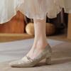 Bestickte Schaffell-High Heels für Damen, Frühling/Sommer, neue Modelle mit eckiger Spitze und dickem Absatz