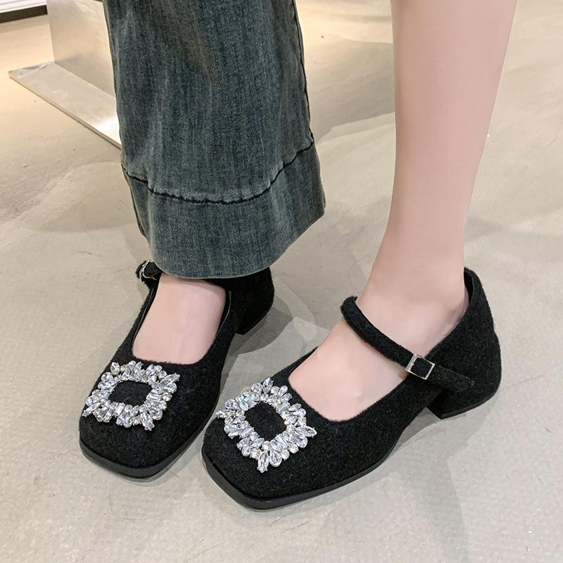 Strass eckiger Kopf dicker Absatz einzelne Schuhe Damenschuhe 2025 neu Herbst Französischer Feenstil Temperament Retro Mary Jane Schuhe