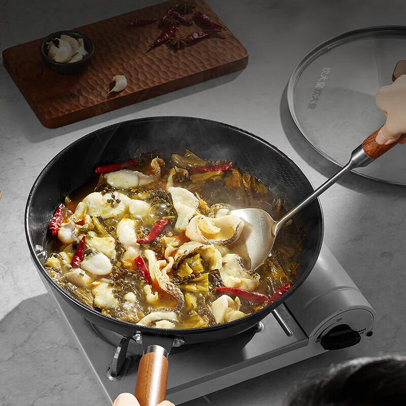 Cooker King Premium Iron Stir-Fry Wok with Lid (32cm)