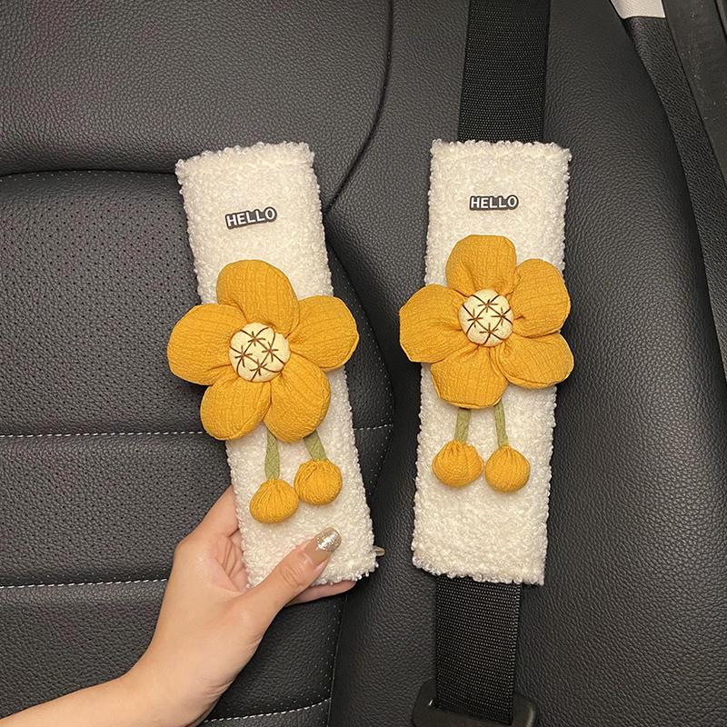 Cute Sunflower Plush Car Seat Belt Cover Artificial Lamb Shoulder Pad Protection Car Decoration Comfortable Soft Accessories