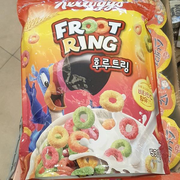 Kelloggs Froot Loops Cereal 530g One thing